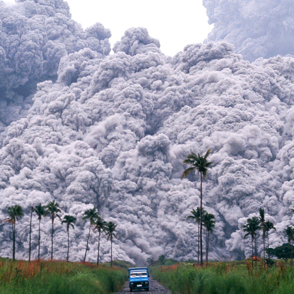 10266 Vulkanas Pinautubo Ir Masinis Evakuacijos Automobiliais