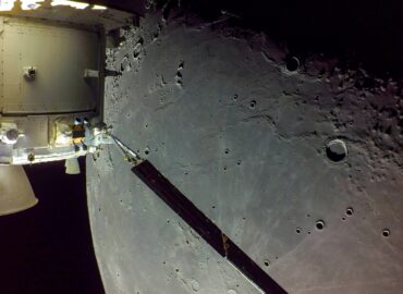 10271 Mėnulio Paviršiaus Tyrimai Okeano Burių Vaizdai Iš Orion Mi