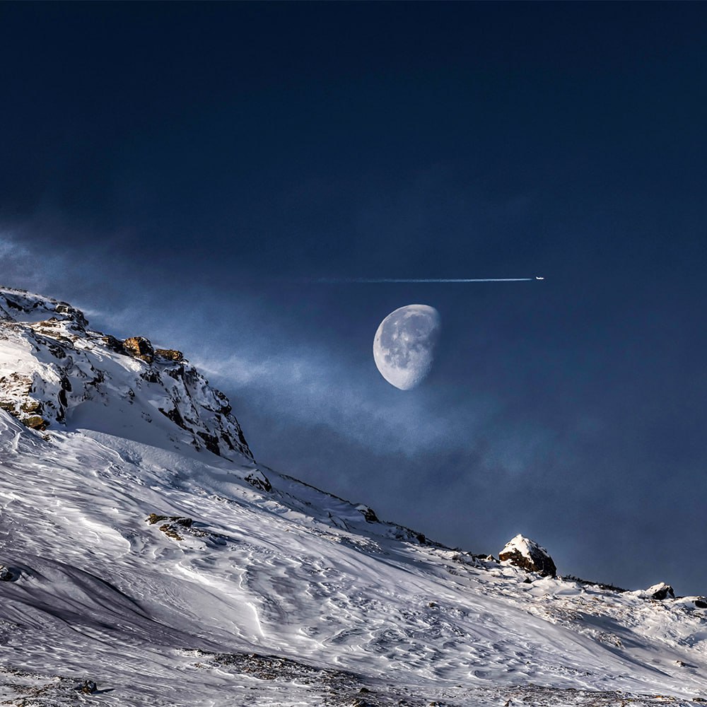 10278 Neįtikėtinas Vaizdas Lėktuvas Mėnulis Ir Kalnai Švedijos A