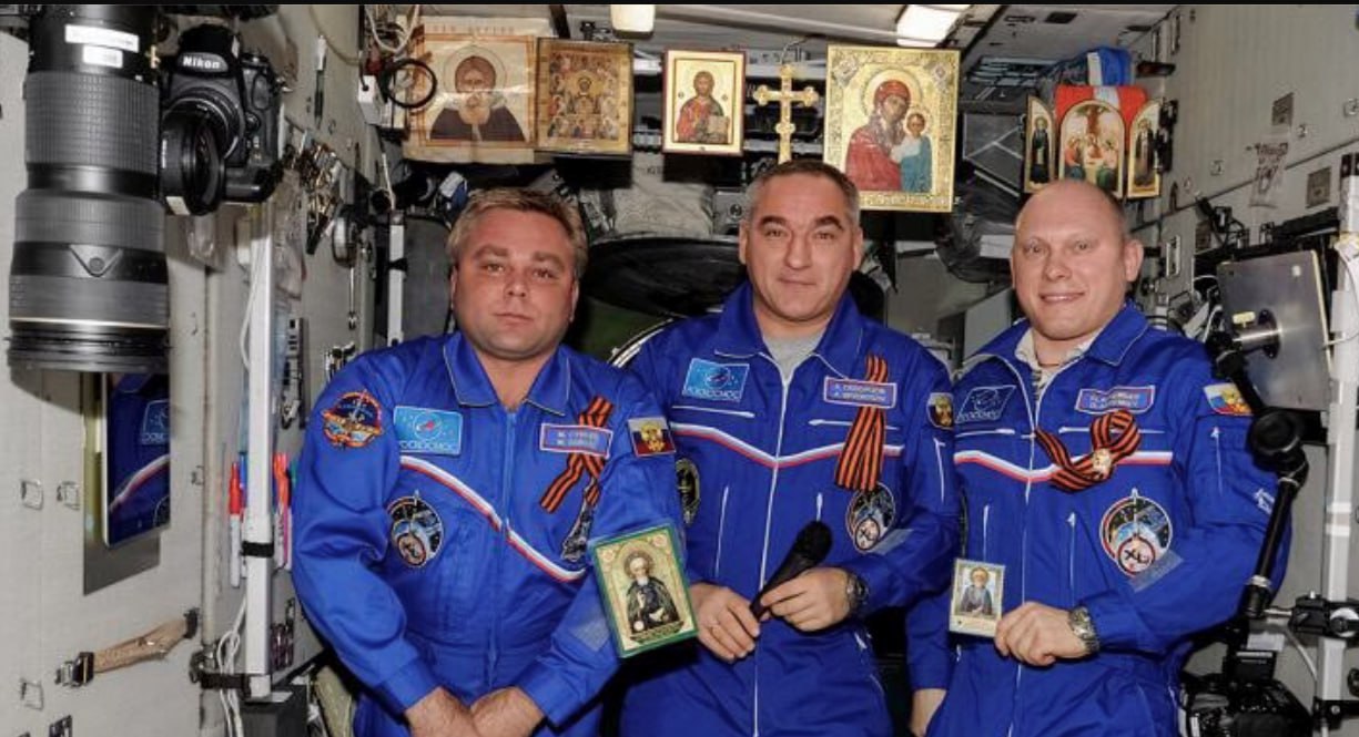 10683 Rusų Kosmonautas Pašalintas Iš Spacex Misijos