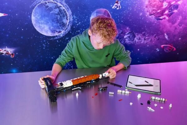 1517 Lego Pristato Rinkinį Skirtą Artemis Misijai į Mėnulį