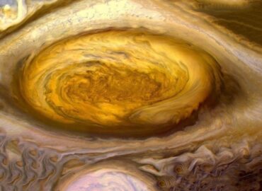 15537 Didysis Jupiterio Dėmė Mažėja Ir Keičiasi