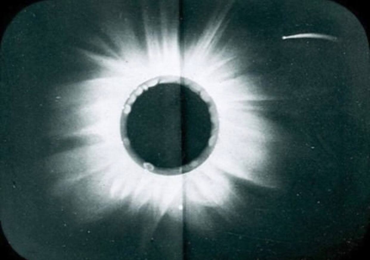 15594 137 Metų Senumo Nuotrauka Atskleidžia Saulės Užtemimo Paslap