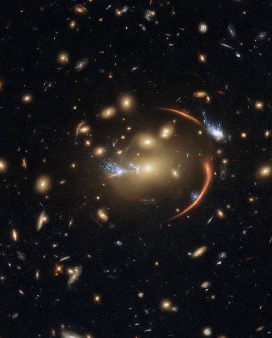 15597 Gravitacinės Lęšio Fenomenas Ir Jo Atradimai