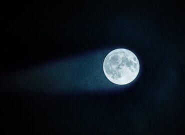 15632 Mėnulio Uodega Ir Jos Paslaptis Kaip Natris Formuoja Kosmin