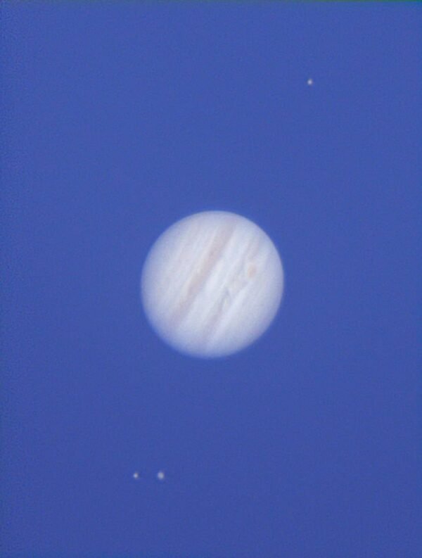 4601 Jupiteris Danguje Matomas Net Dieną