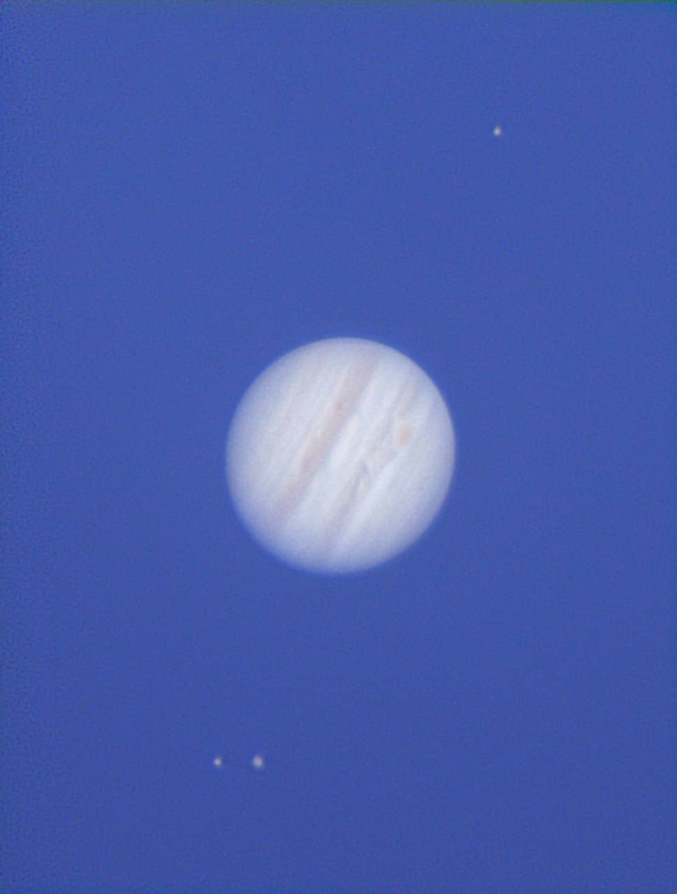 4601 Jupiteris Danguje Matomas Net Dieną