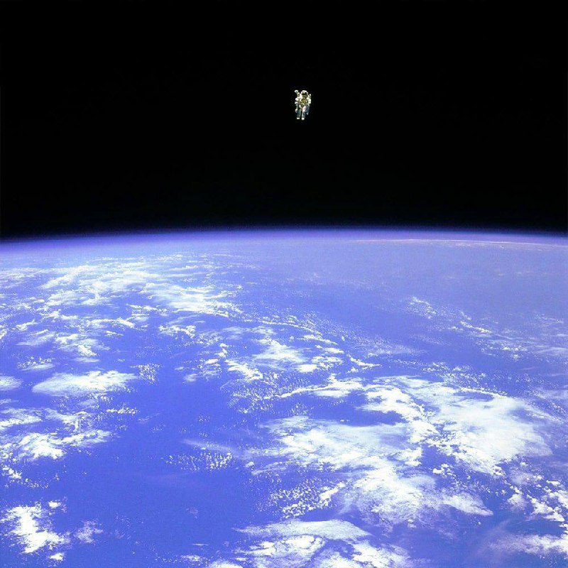 4669 Astrovaizdas Bruce Mccandless Pirmasis Toli Nuo Kosminio La