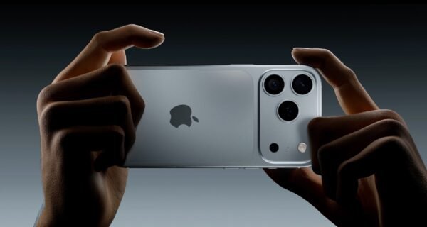 iPhone 18 kamera bus gaminama Samsung gamykloje Teksase