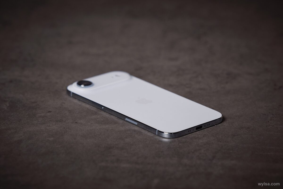 Apple planuoja pristatyti naują iPhone Air modelį 2026 metais