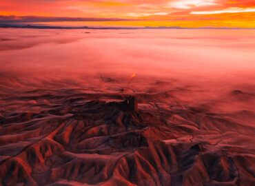 10371 Paslaptingas Rūkas Užklojo Tuščias Jutos Dykumas