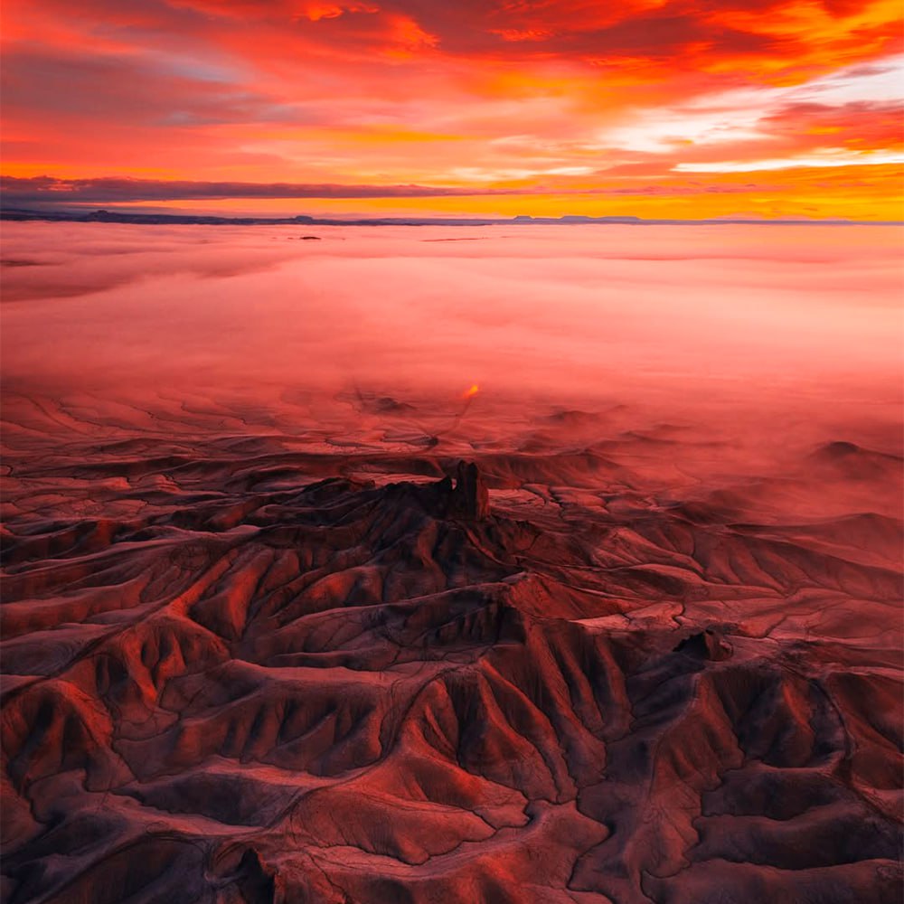 10371 Paslaptingas Rūkas Užklojo Tuščias Jutos Dykumas