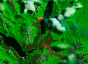 10415 Patagonijoje Užfiksuotas Aktyvus Miško Gaisras Iš Kosmoso