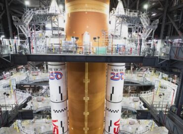 10456 Pirmoji Xxi Amžiaus Pilotuojama Misija į Mėnulį Artemida 