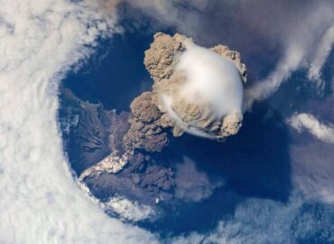 1726 Vulkano Saryčevo Išsiveržimas Kurilų Salose Užfiksuotas Iš T