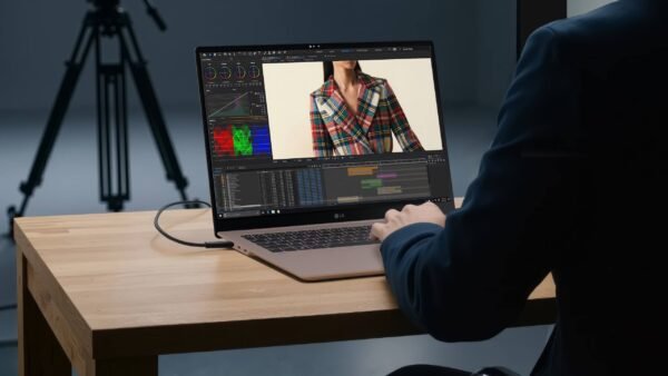 LG pristatys naują LG Gram 2026 metų nešiojamųjų kompiuterių liniją su dirbtinio intelekto funkcijomis