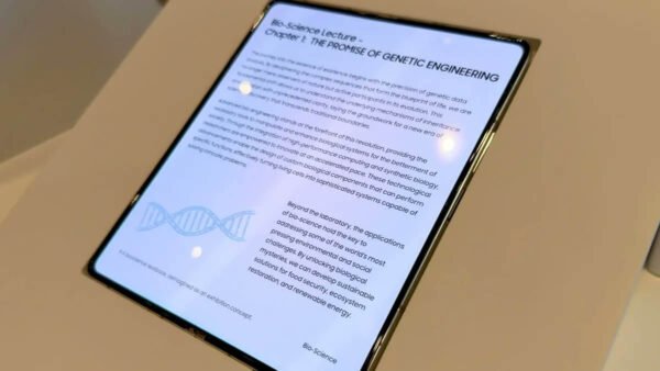 20018 Samsung Pristatė Naują Sulankstomą Ekraną Be Raukšlių Ces 20
