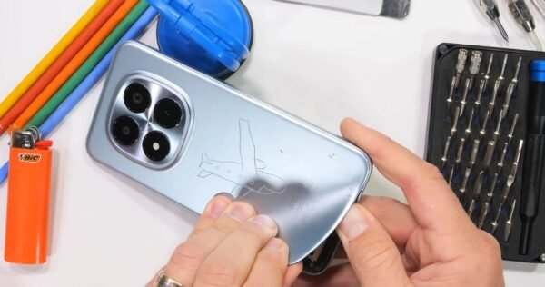 20091 Redmi Note 15 Pro Tvirtumo Testas Plastikinė Konstrukcija