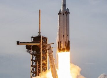 3628 Spacex 2025 Metais Paleido 170 Raketų Vidutiniškai Po Vien