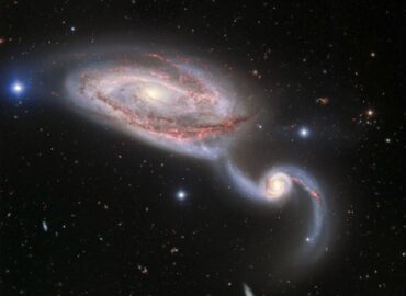 3631 Arp 84 Kosminė Susidūrimo Istorija žvaigždžių Formavimosi K