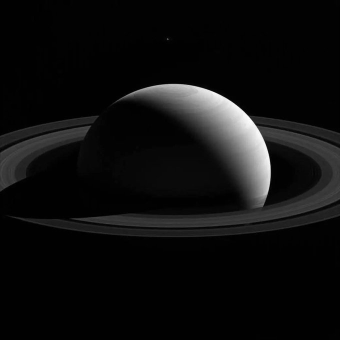 3649 Saturno Mėnulis Tetis įspūdingas Vaizdas Virš Planetos šiau
