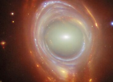 3651 James Webb Teleskopas Užfiksavo Retą Kosminį Reiškinį Einš