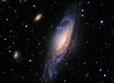 3676 Ngc 7331 Paukščių Tako Dvynys Už 40 Milijonų šviesmečių