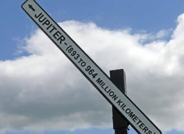 4734 Neįprastas Kelio ženklas Edinburge Space Hub