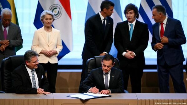 Europos Komisija Siekia Paspartinti Es Mercosur Prekybos Susitarim