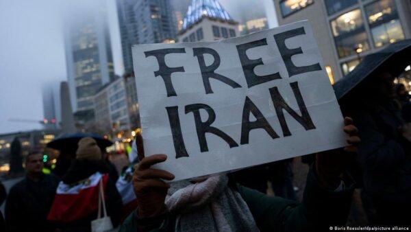 Iranas Geopolitini Krykeli Centre Protestai Spaudia Reim