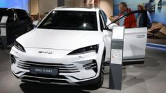 Kinijos Byd Ruoiasi Aplenkti Tesla Kaip Didiausi Elektromobili Pardavj Pasaulyje