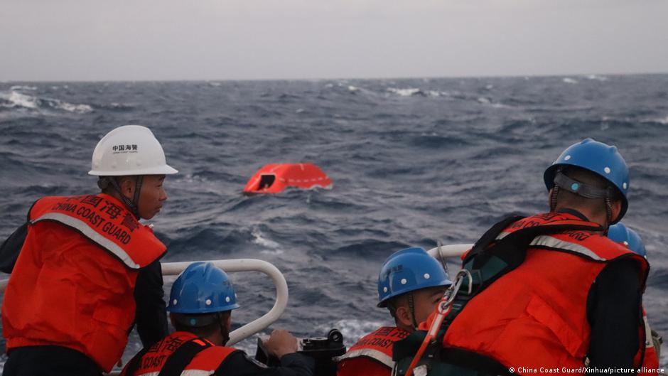 Kinijos Pakrani Apsauga Igelbjo Filipinieius Jreivius Netoli Piet Kinijos Jros