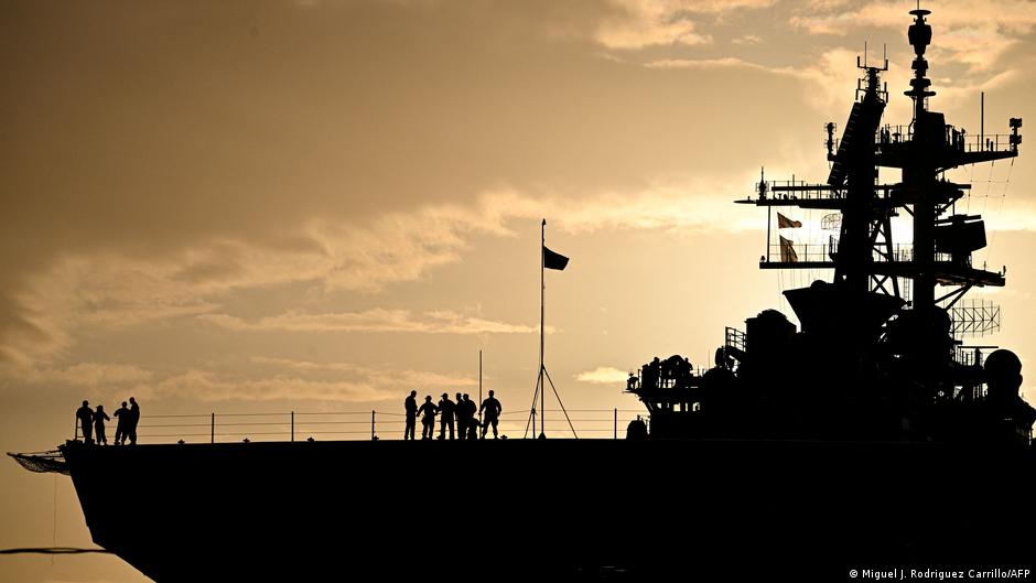 Kuba Atsilaiko Prie Jav Grasinimus Vadindama Juos Kriminaliniais