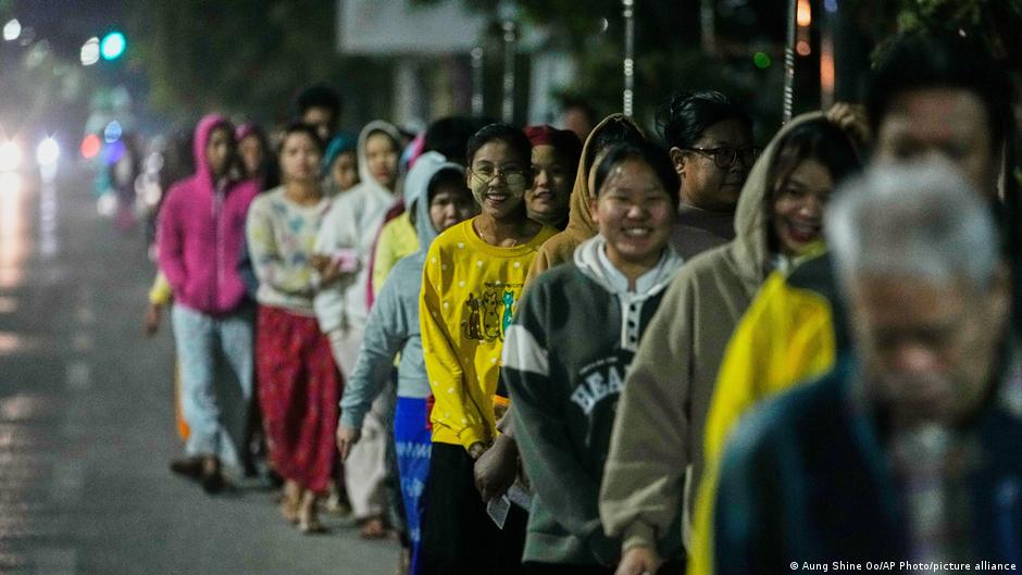 Mianmaro Chunta Pradeda Antrj Karins Valdios Organizuojam Rinkim Etap