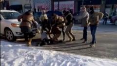 Minneapolis Bystander Vaizdo Raas Atskleidia Akimirkas Prie Alex Pretti Nuudym