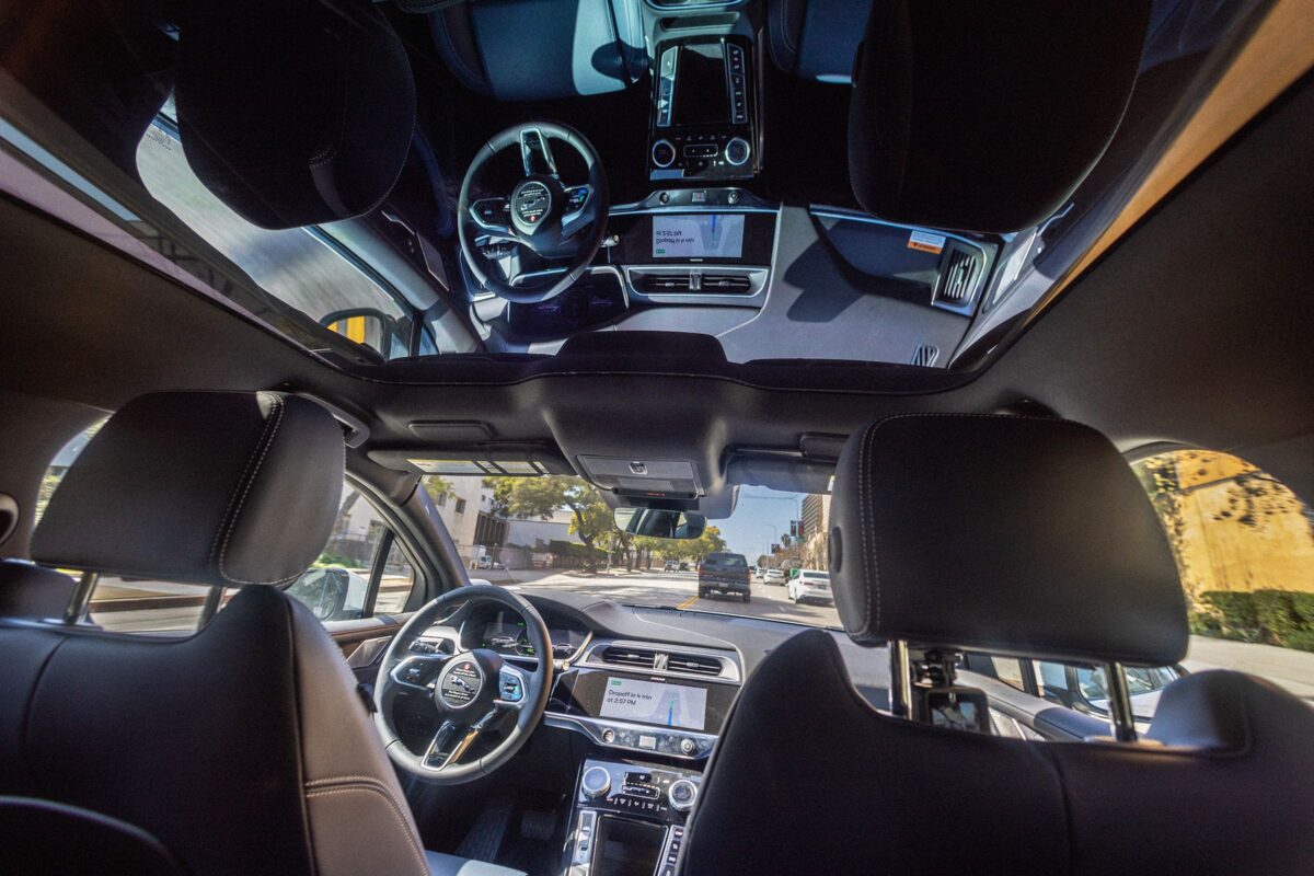 Robotaxi Kain Ir Greiio Konkurencija Waymo Ir Tesla Ikiai Uber Ir Lyft