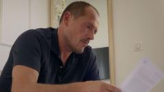 Rusija Piktnaudiauja Interpolo Iekom Asmen Srau Kritikus Usienyje