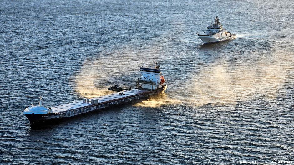 Suimti Du Tariamieji Dl Povandeninio Kabelio Tarp Suomijos Ir Estijos Paeidimo