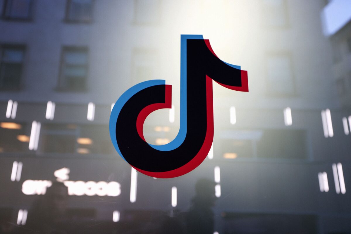 TikTok įveda naują amžiaus nustatymo technologiją: ar tai tinkamas sprendimas?