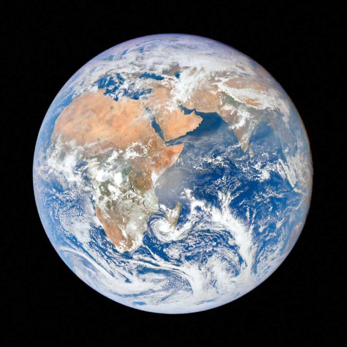 10496 Kosminis Aparatas Dscovr Užfiksavo Žemės Vaizdą Iš Lagrange