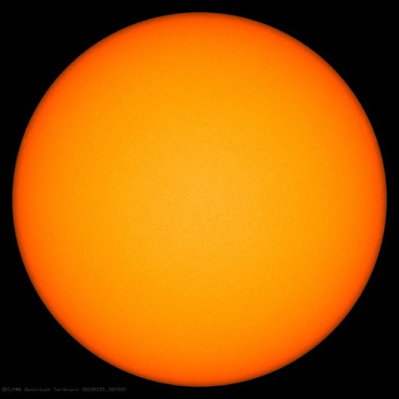 Pirmoji Saulės nuotrauka be dėmių užfiksuota 2026 m. vasario 22 d.