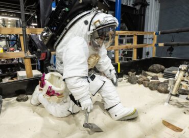 10978 Nasa Ruošiasi Artemis Iii Misijai Naujas Axemu Skafandras S