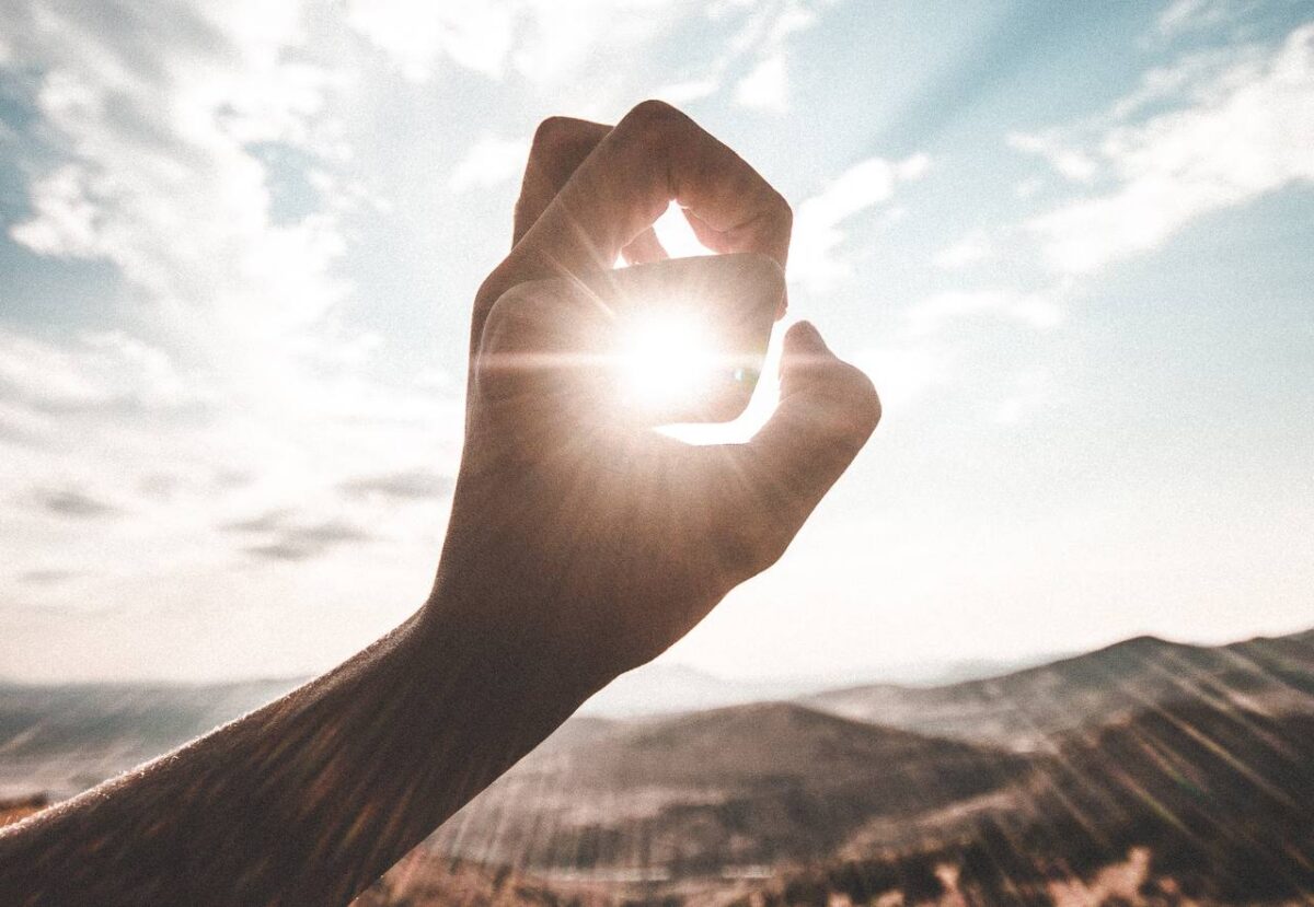 Ultravioletiniai saulės spinduliai: natūralus būdas dezinfekuoti vandenį ir daiktus