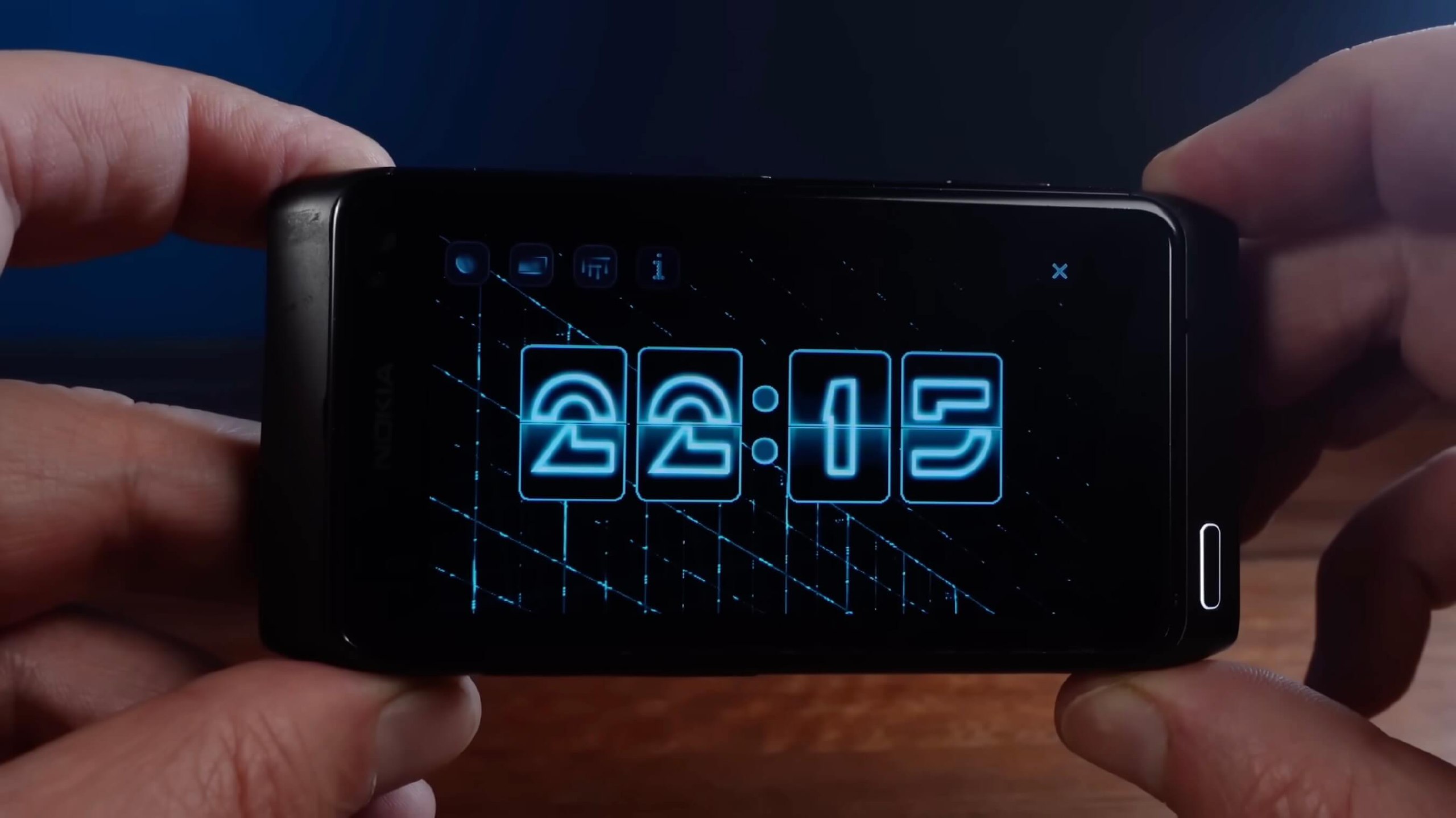 20264 Nokia N8 Sugrįžta Entuziastai Atgaivino Legendinį Telefoną