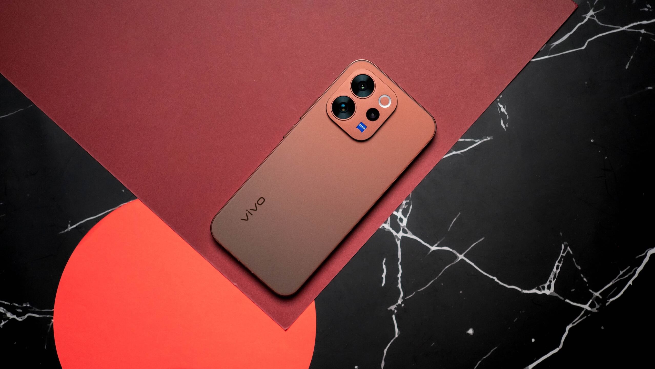 20326 Vivo Pristatė Naujus Išmaniuosius Telefonus Vivo V70 Ir Vivo