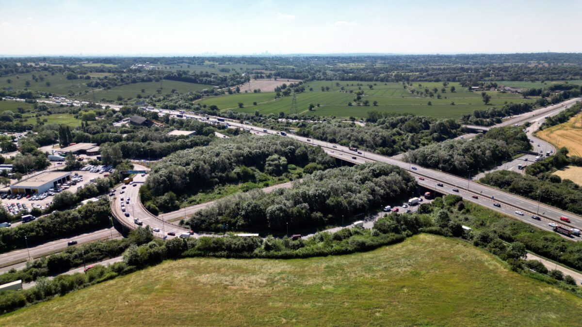 Anglijos Miestelis Potters Bar Kovoja Dl Alij Plot Isaugojimo Ai Pltros Akivaizdoje