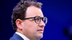 Anthropic Vadovas Atmeta Pentagon Dl Ai Saugumo Paalinimo