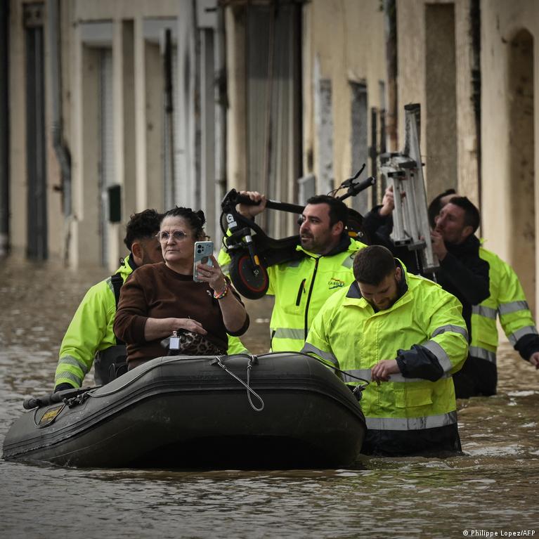 Audra Nils Smog Pranczijai Ir Ispanijai 3 Uv Tkstaniai Be Elektros