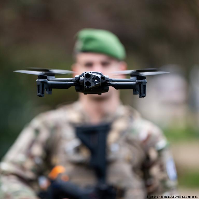 Es Stiprina Bendradarbiavim Dl Dron Saugumo Hibridini Grsmi Akivaizdoje