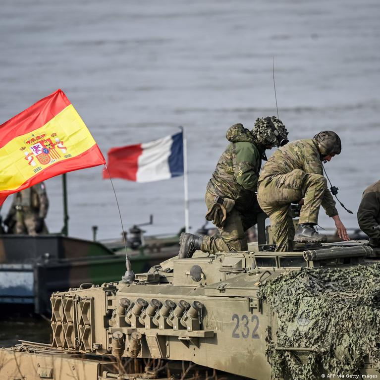 Europa Stiprina Savo Gynyb Dl Jav Neapibrtumo